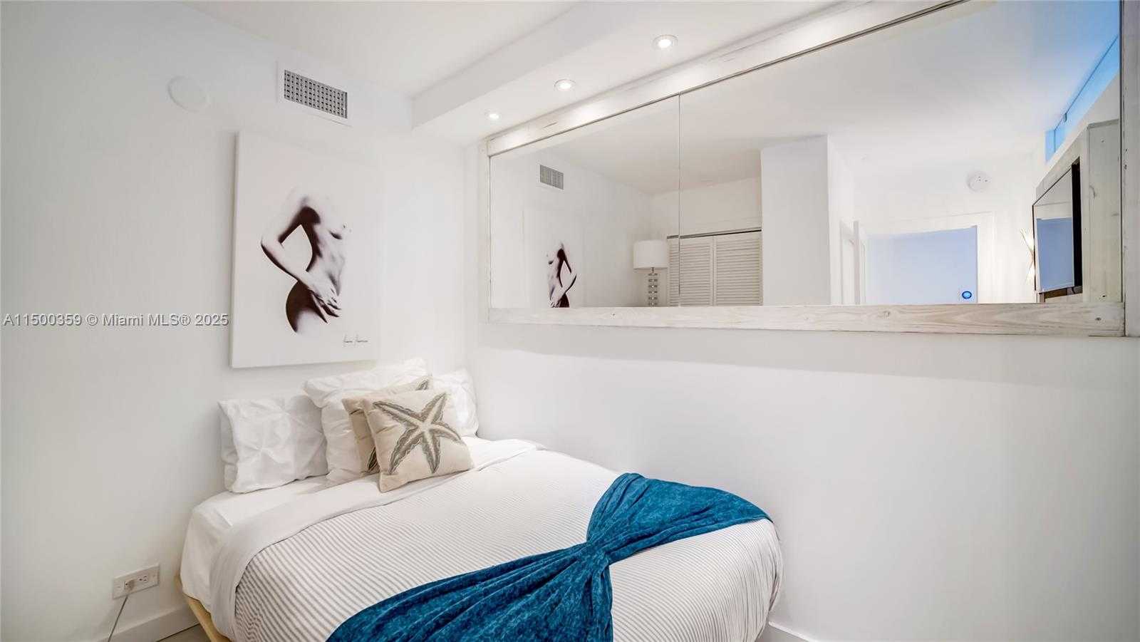 Small Image of 2301 COLLINS AVE #439, Miami Beach Number 9