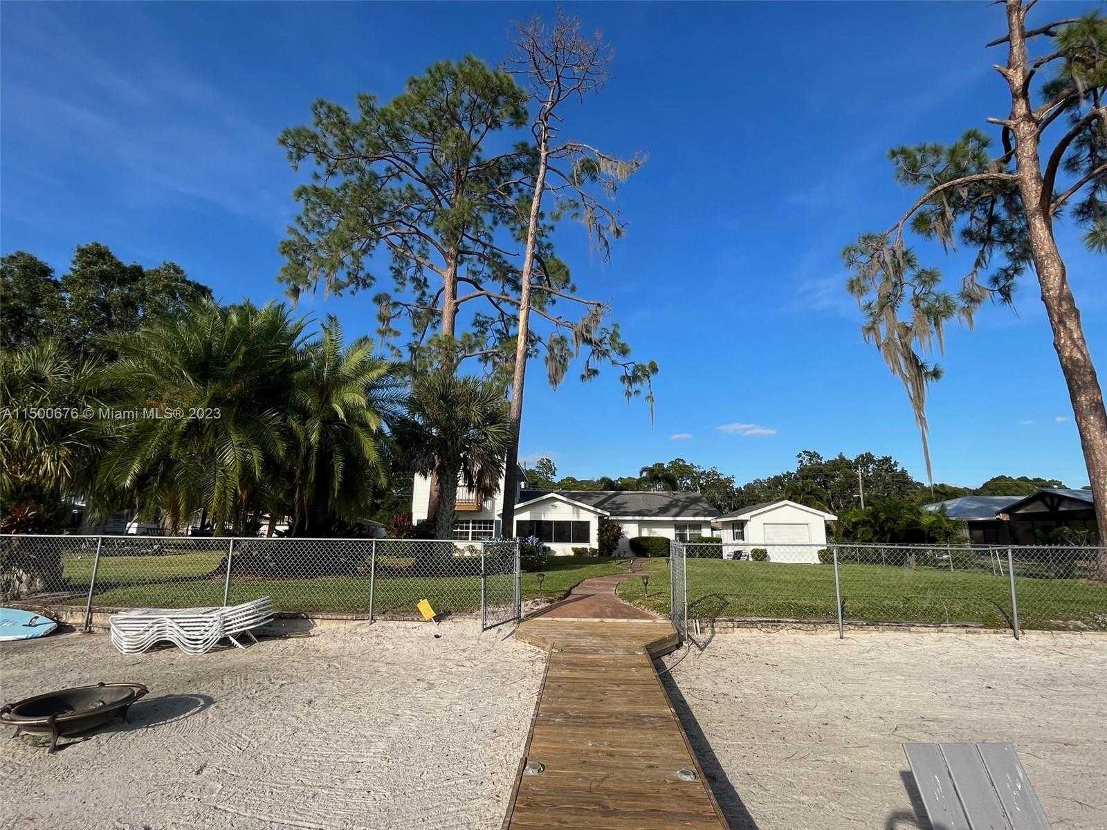 Small Image of 1608 LAKE CLAY DRIVE, Lake Placid Number 9