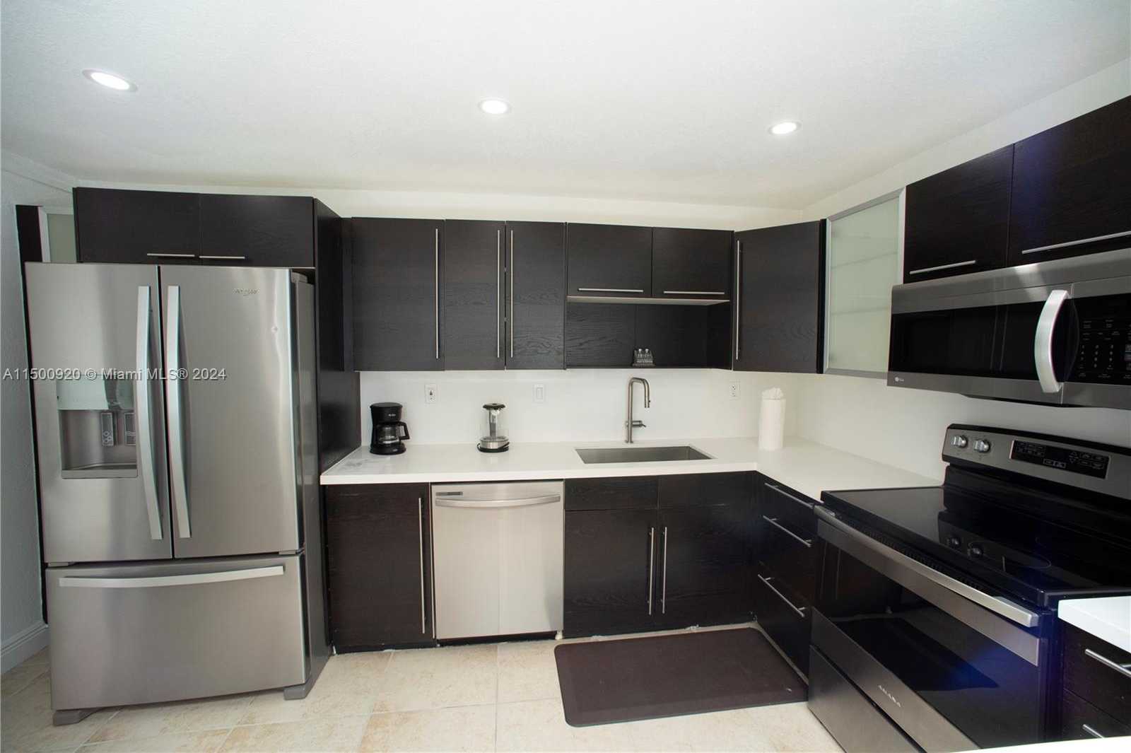 Small Image of 19370 COLLINS AVE #1601, Sunny Isles Beach Number 12