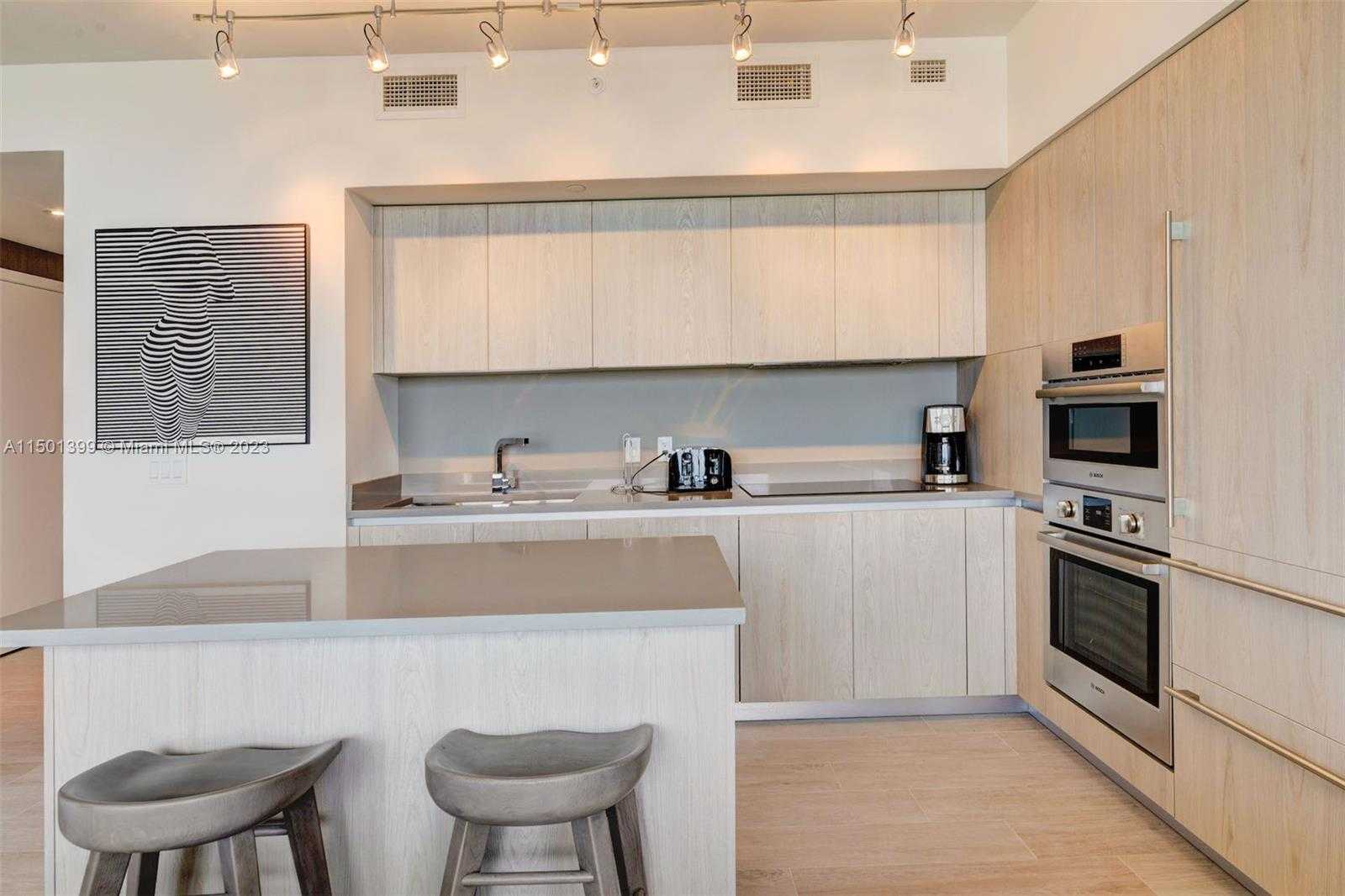 Small Image of 4010 SOUTH OCEAN DR #R2106, Hollywood Number 6