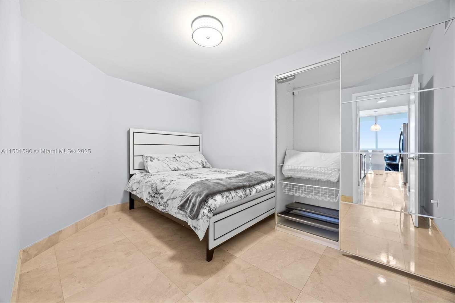 Small Image of 6365 COLLINS AVE #4106, Miami Beach Number 21