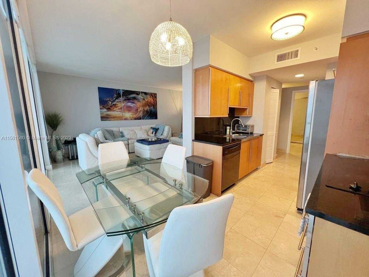 Small Image of 6365 COLLINS AVE #4106, Miami Beach Number 3