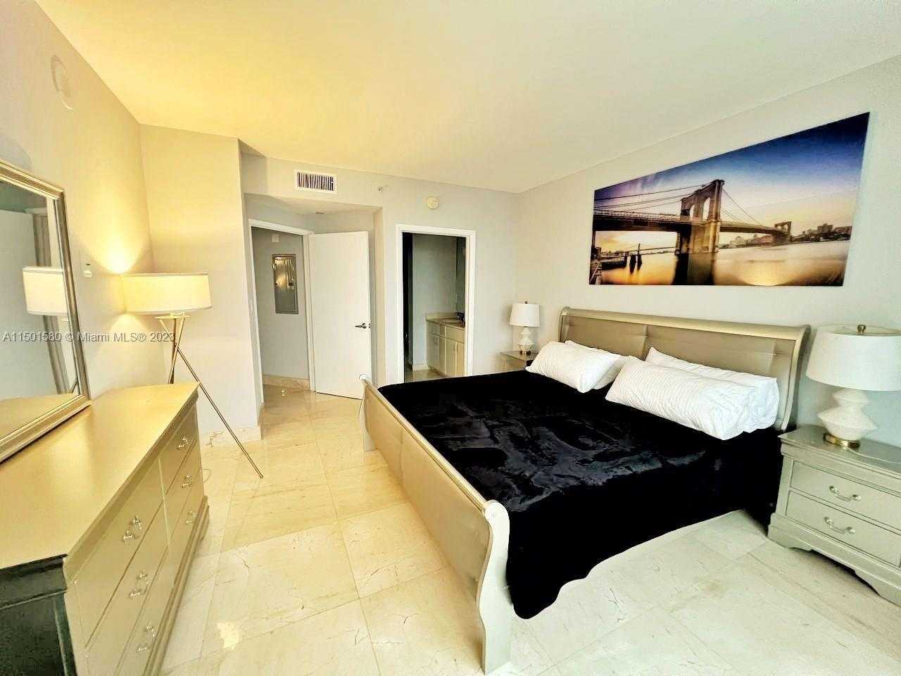 Small Image of 6365 COLLINS AVE #4106, Miami Beach Number 5