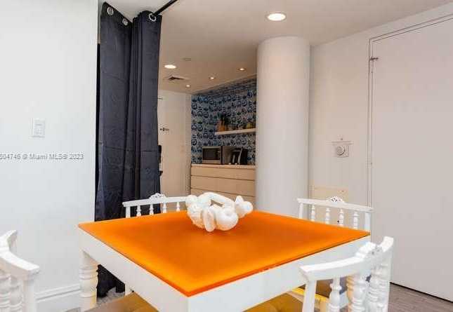 Small Image of 1100 WEST AVE #1427, Miami Beach Number 11