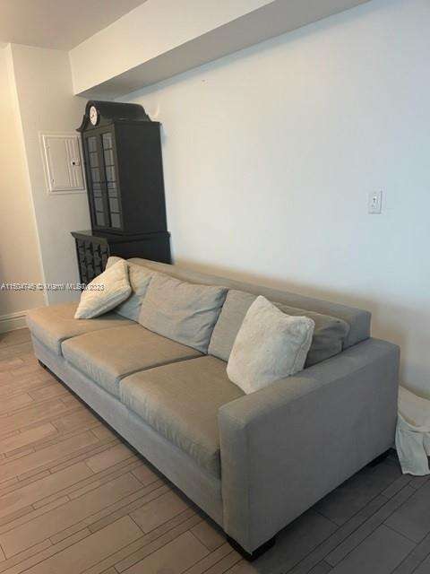 Small Image of 1100 WEST AVE #1427, Miami Beach Number 17