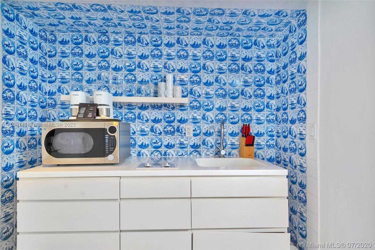 Small Image of 1100 WEST AVE #1427, Miami Beach Number 7