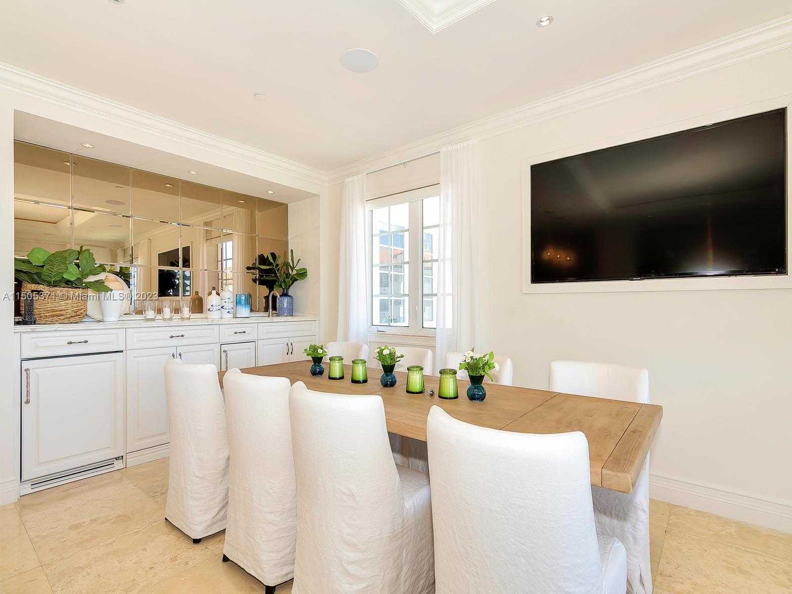 Small Image of 19251 FISHER ISLAND DRIVE #19251, Fisher Island Number 10