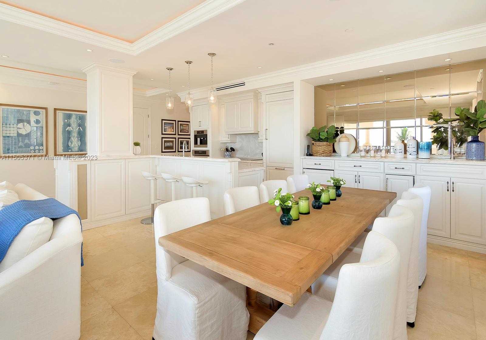 Small Image of 19251 FISHER ISLAND DRIVE #19251, Fisher Island Number 12