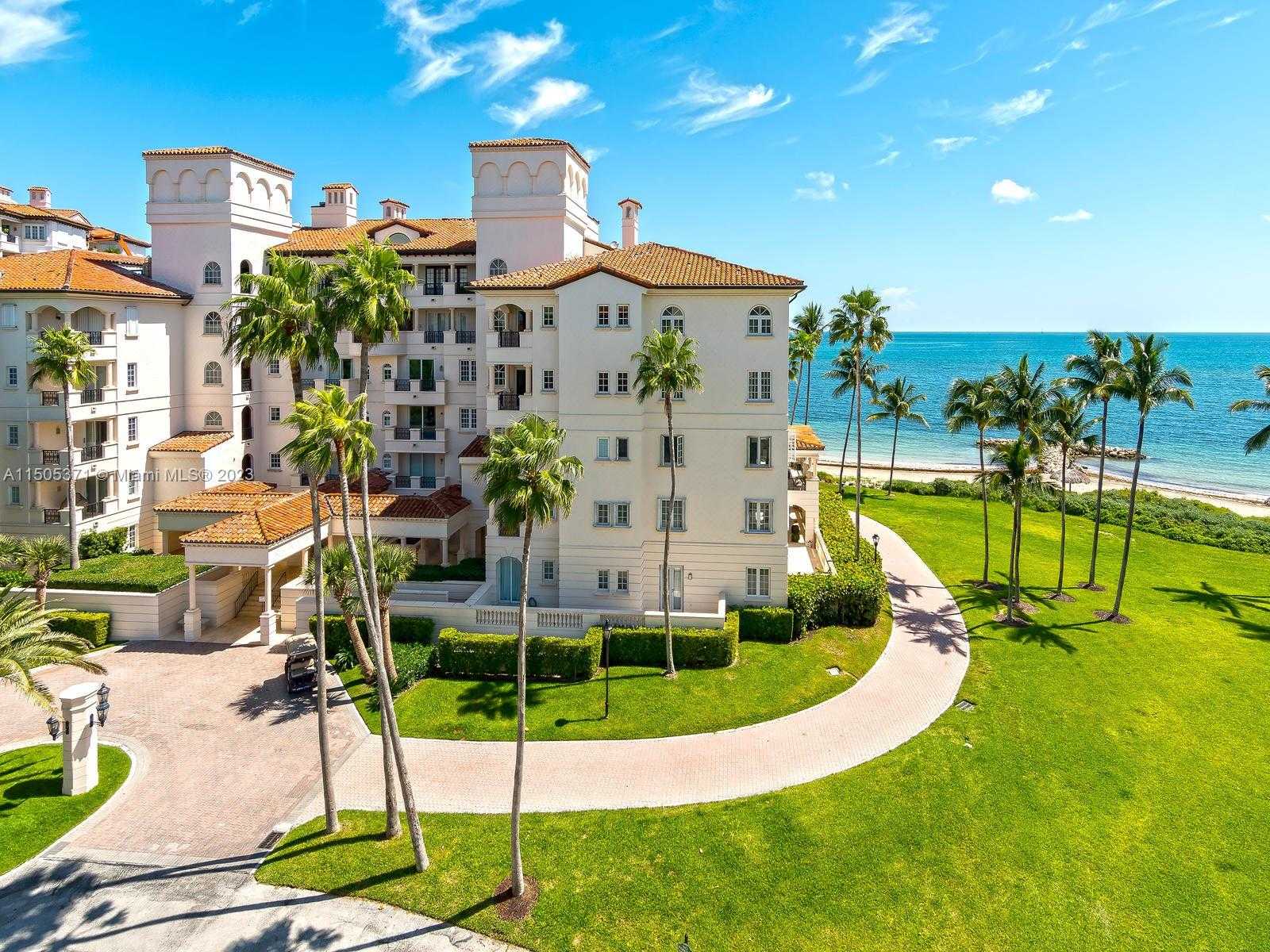 Small Image of 19251 FISHER ISLAND DRIVE #19251, Fisher Island Number 14