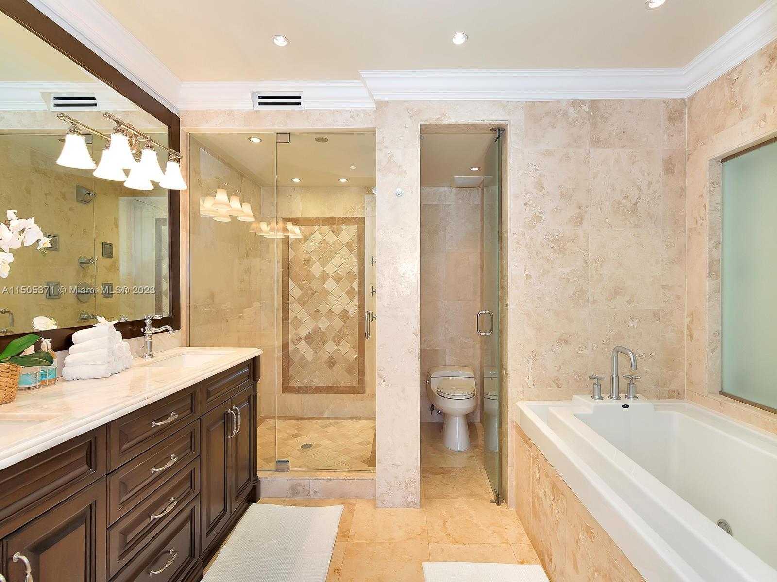 Small Image of 19251 FISHER ISLAND DRIVE #19251, Fisher Island Number 35