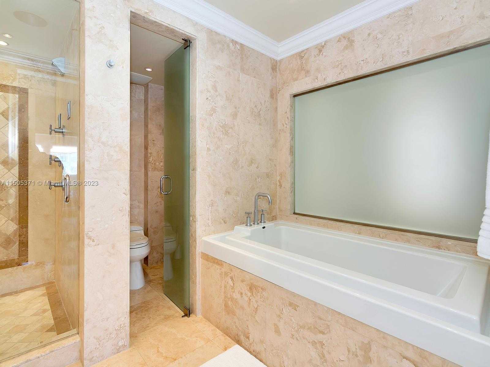 Small Image of 19251 FISHER ISLAND DRIVE #19251, Fisher Island Number 36