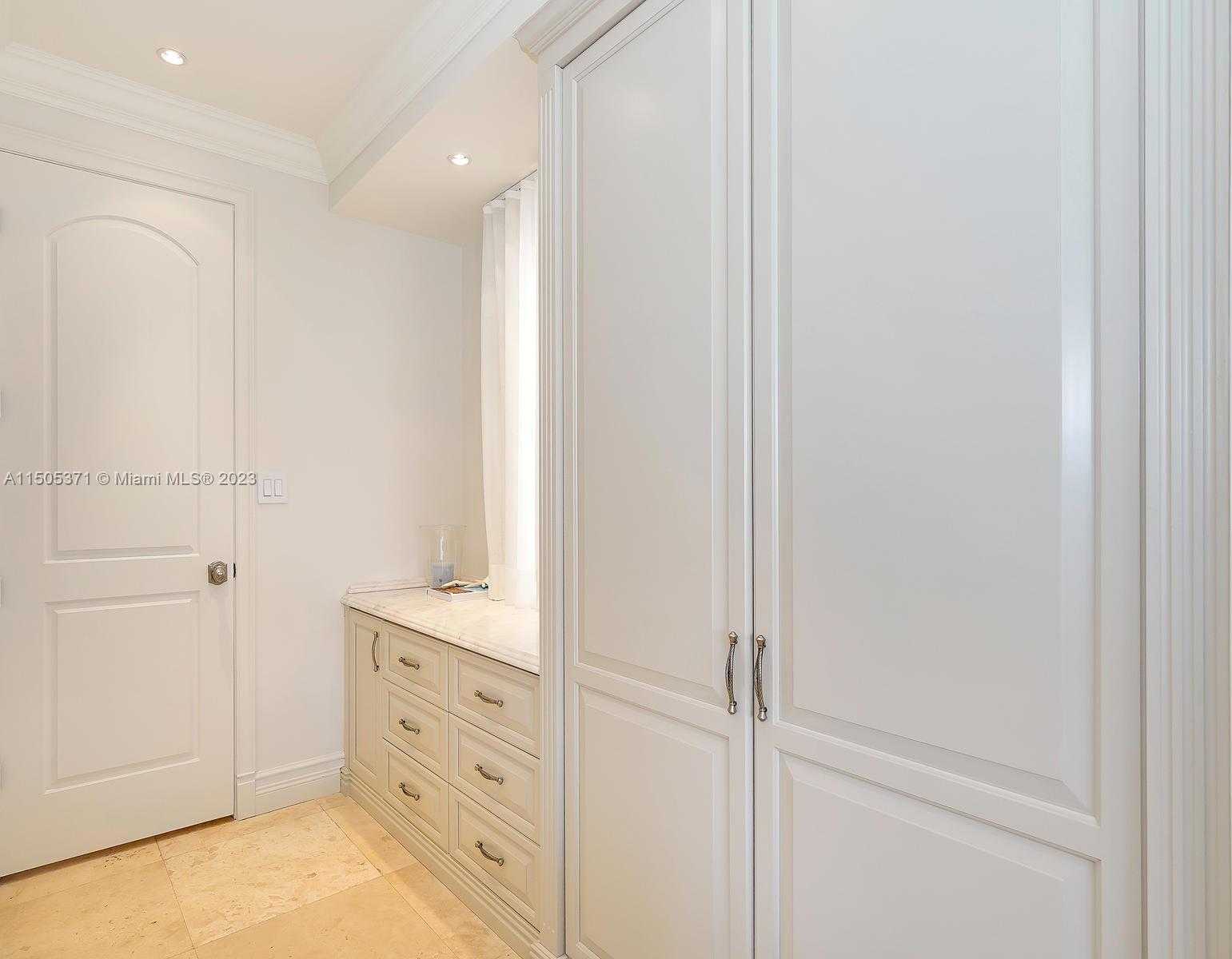Small Image of 19251 FISHER ISLAND DRIVE #19251, Fisher Island Number 38