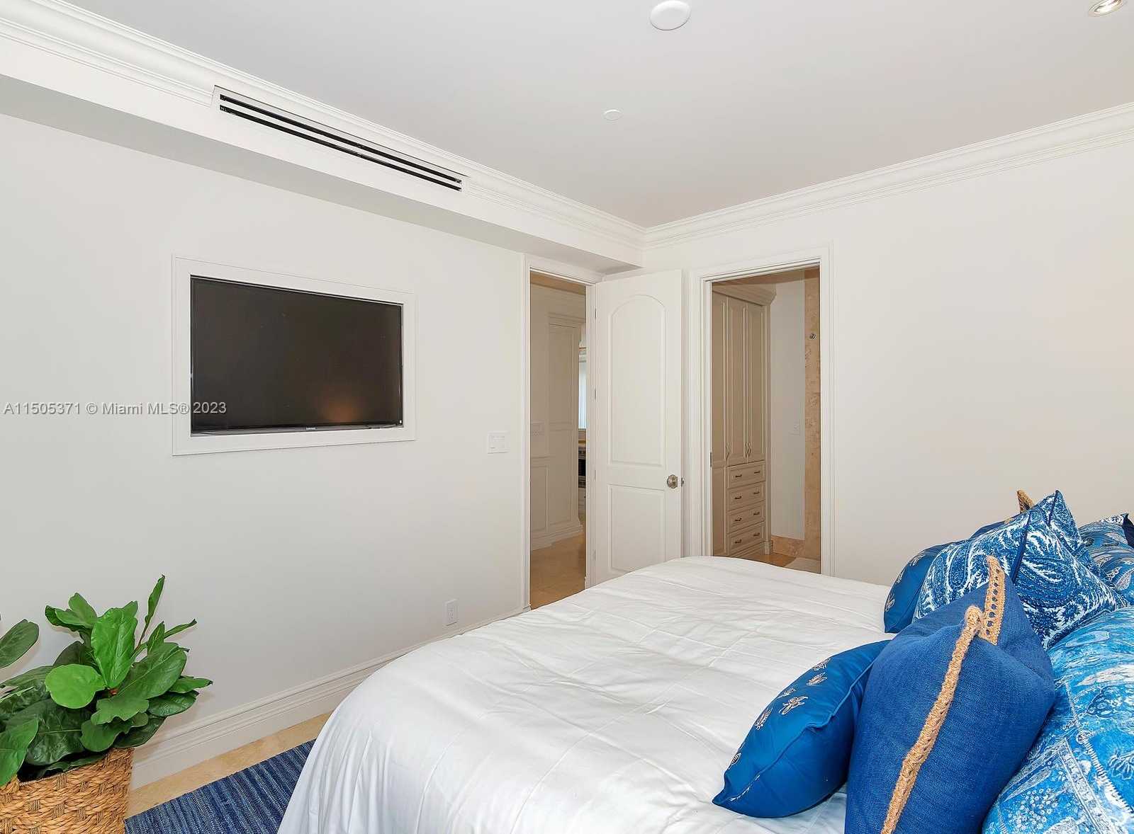 Small Image of 19251 FISHER ISLAND DRIVE #19251, Fisher Island Number 45