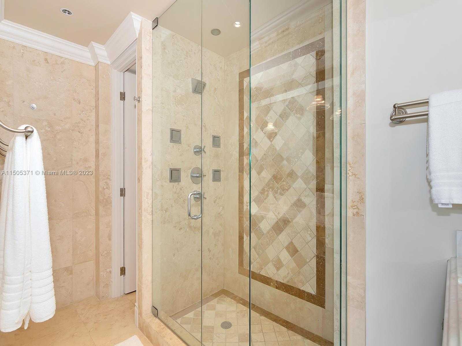 Small Image of 19251 FISHER ISLAND DRIVE #19251, Fisher Island Number 54
