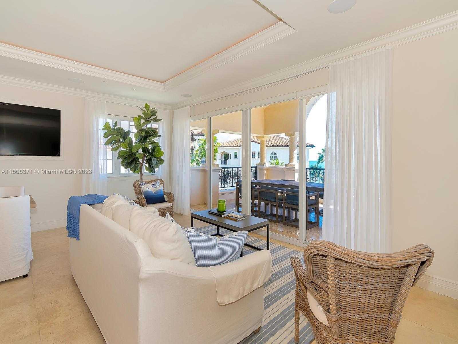 Small Image of 19251 FISHER ISLAND DRIVE #19251, Fisher Island Number 6