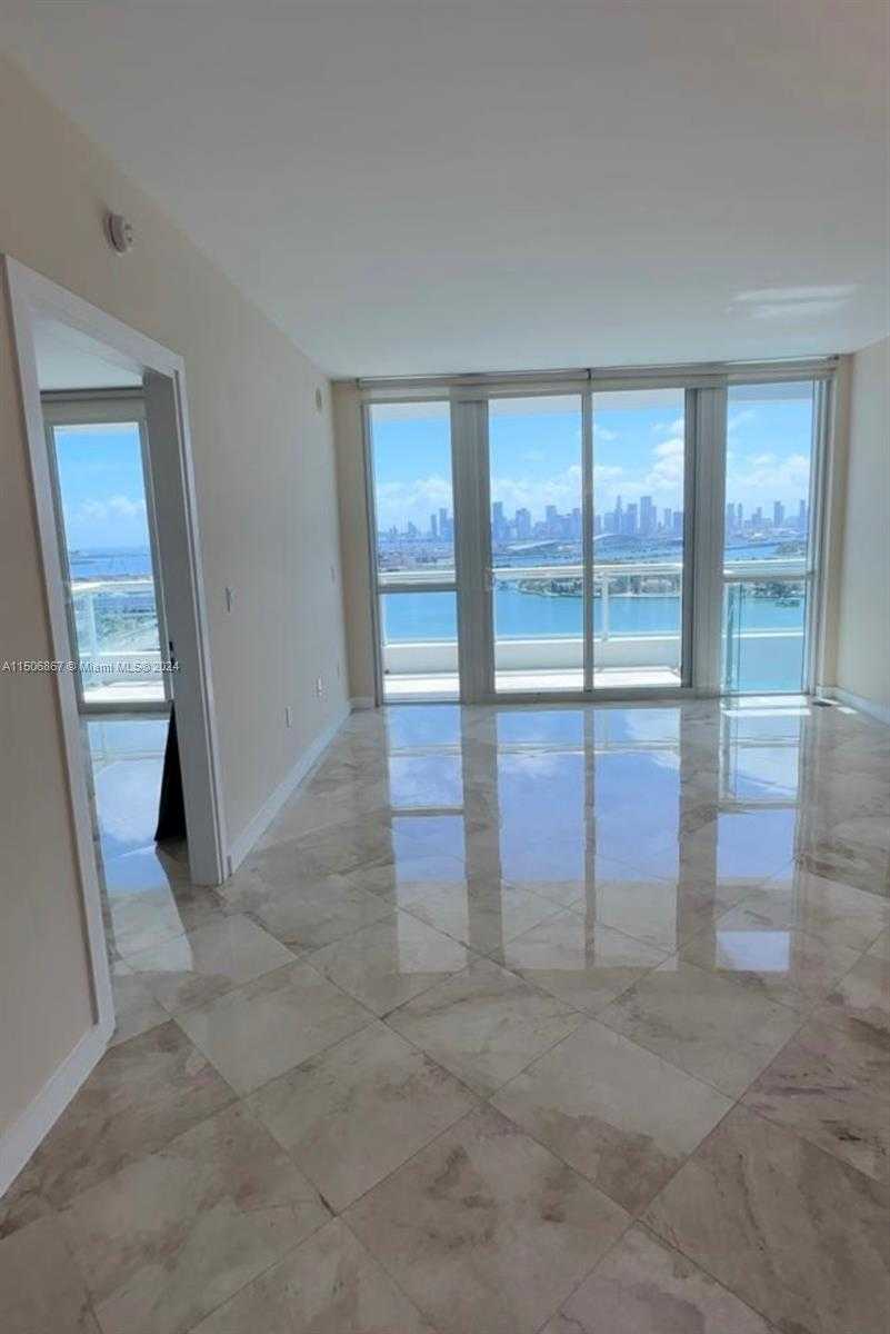 Small Image of 540 #2212, Miami Beach Number 3