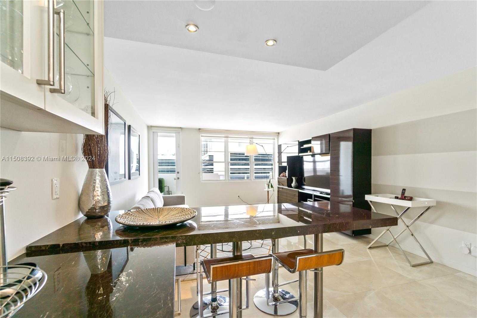 Small Image of 100 LINCOLN RD #1202, Miami Beach Number 5