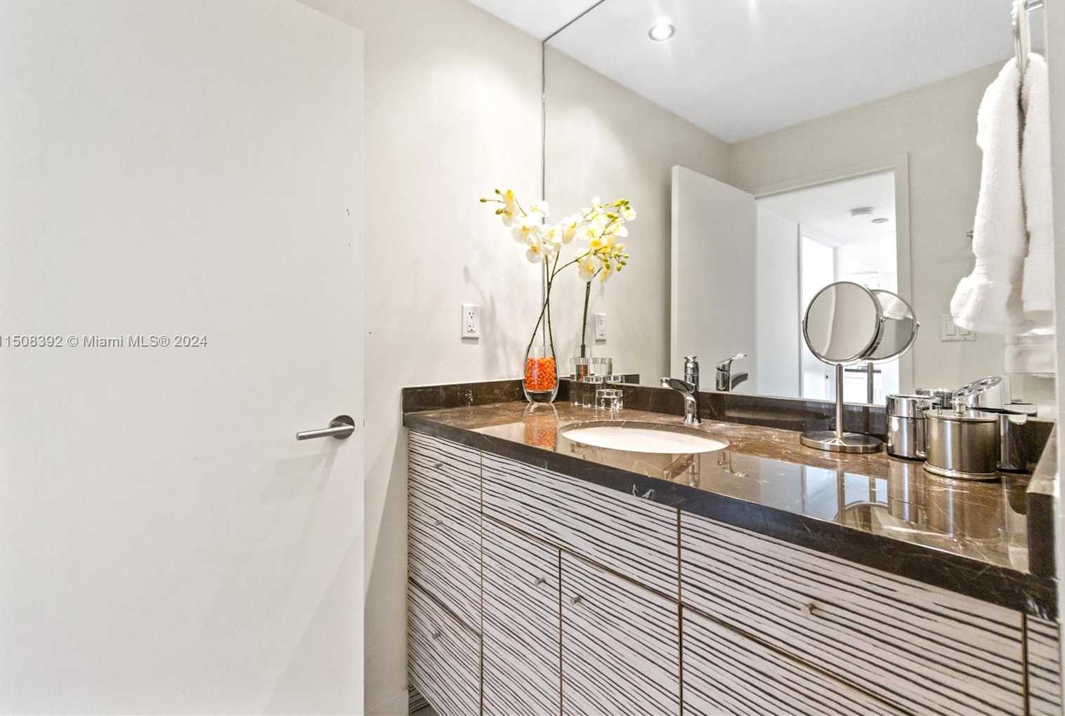 Small Image of 100 LINCOLN RD #1202, Miami Beach Number 8