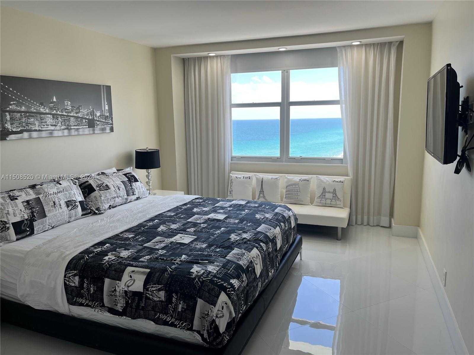 Small Image of 3725 S Ocean Dr, Hollywood, FL 33019, USA Number 12