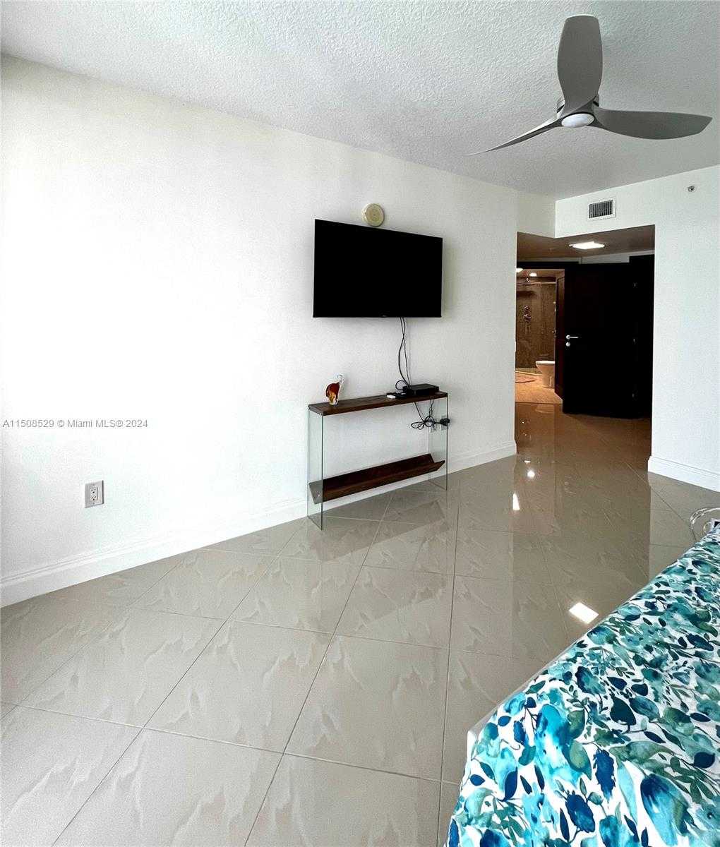 Small Image of 16699 COLLINS AVE #3906, Sunny Isles Beach Number 14