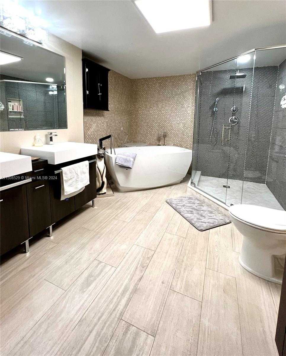 Small Image of 16699 COLLINS AVE #3906, Sunny Isles Beach Number 15