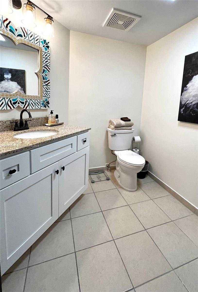 Small Image of 16699 COLLINS AVE #3906, Sunny Isles Beach Number 19