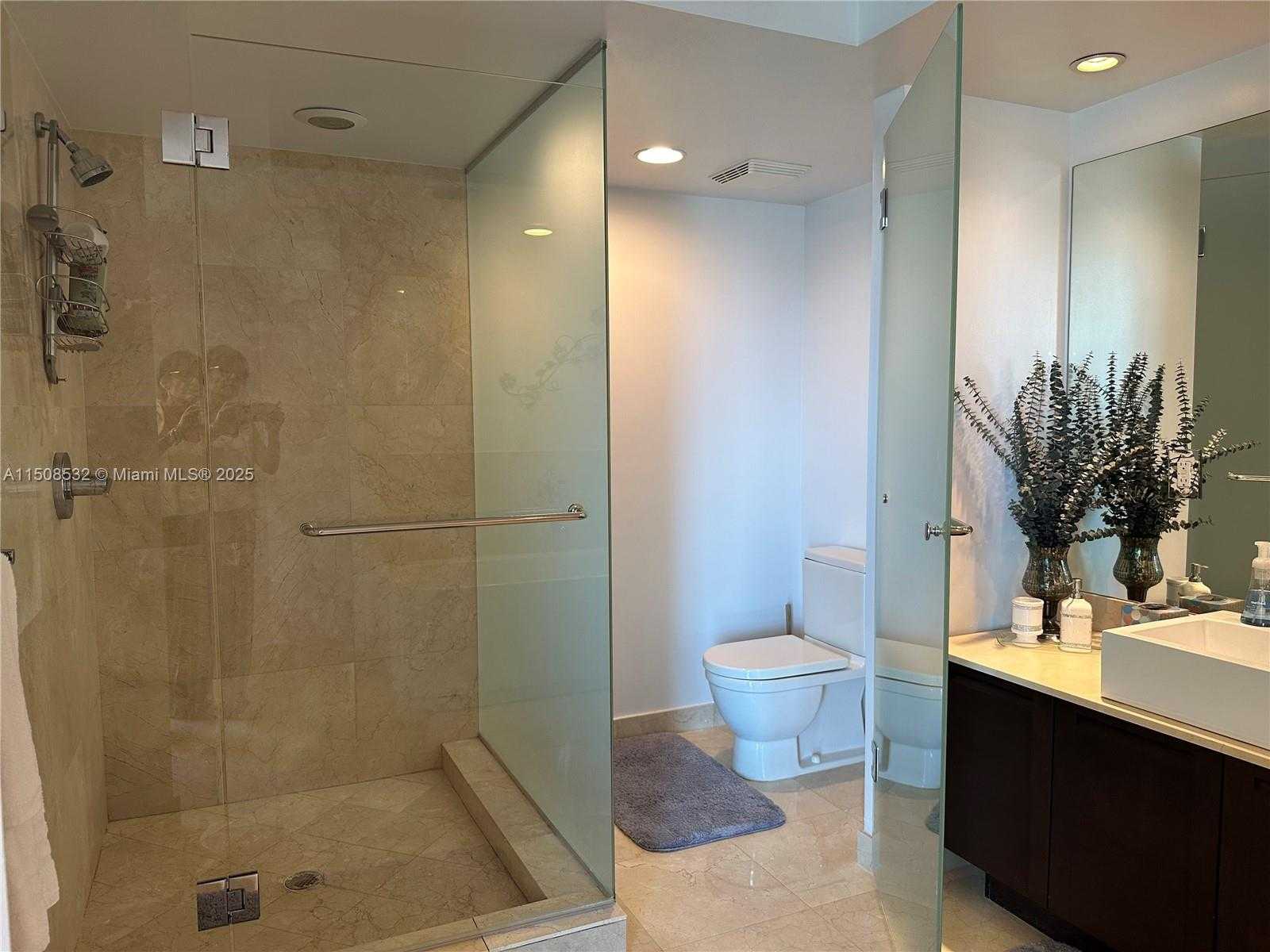 Small Image of 150 #1-1105, Sunny Isles Beach Number 13