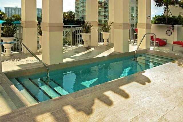 Small Image of 150 #1-1105, Sunny Isles Beach Number 19
