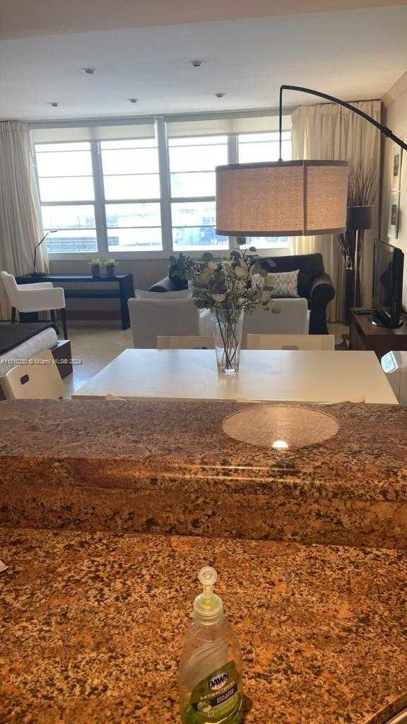 Small Image of 100 LINCOLN RD #1631, Miami Beach Number 7