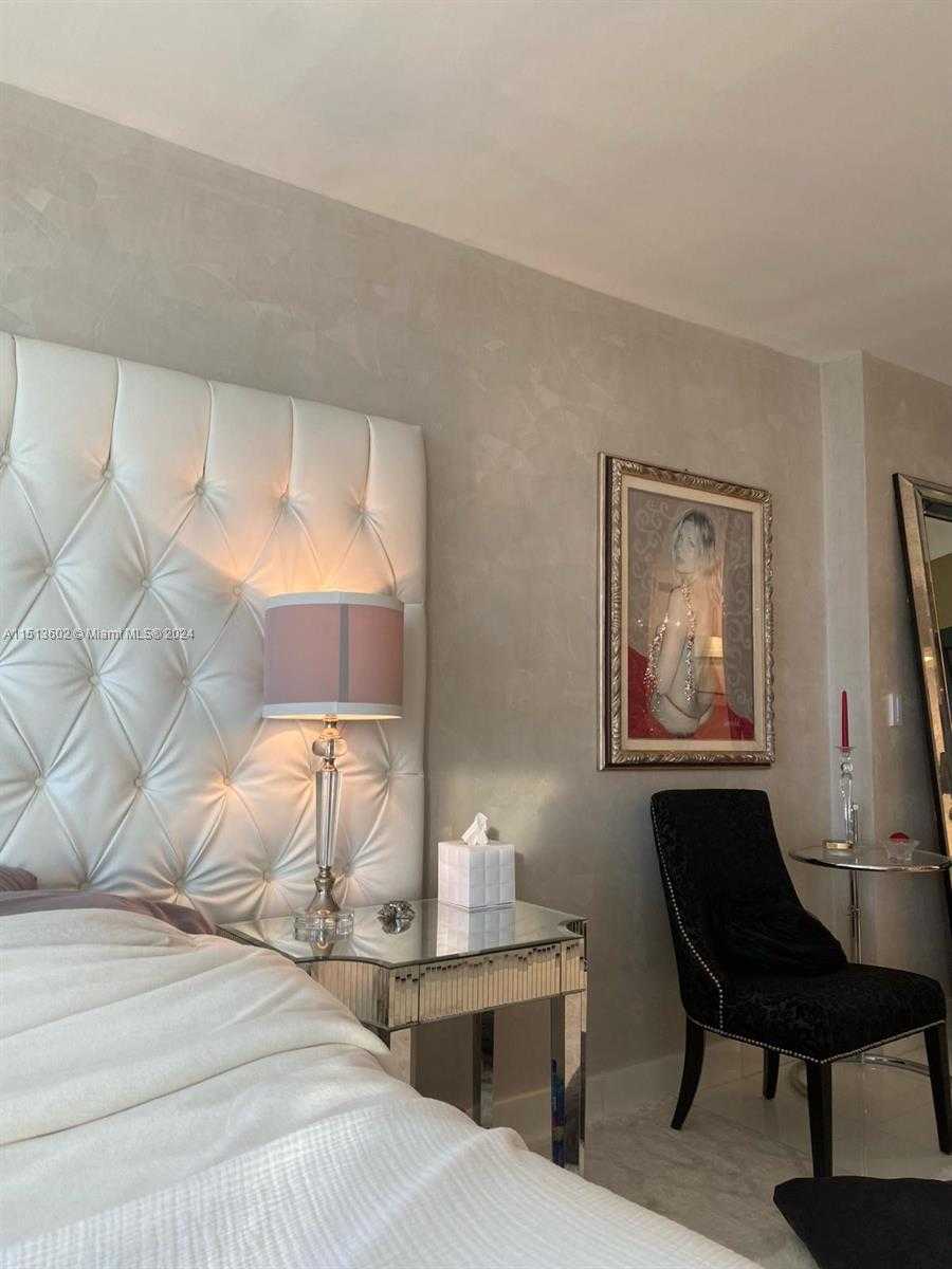Small Image of 2301 COLLINS AVE #1507, Miami Beach Number 7
