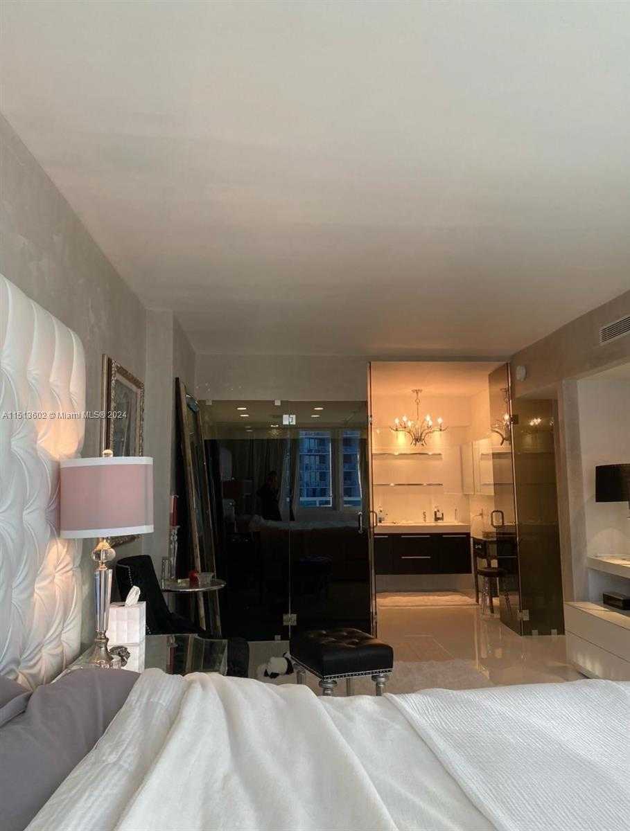 Small Image of 2301 COLLINS AVE #1507, Miami Beach Number 8