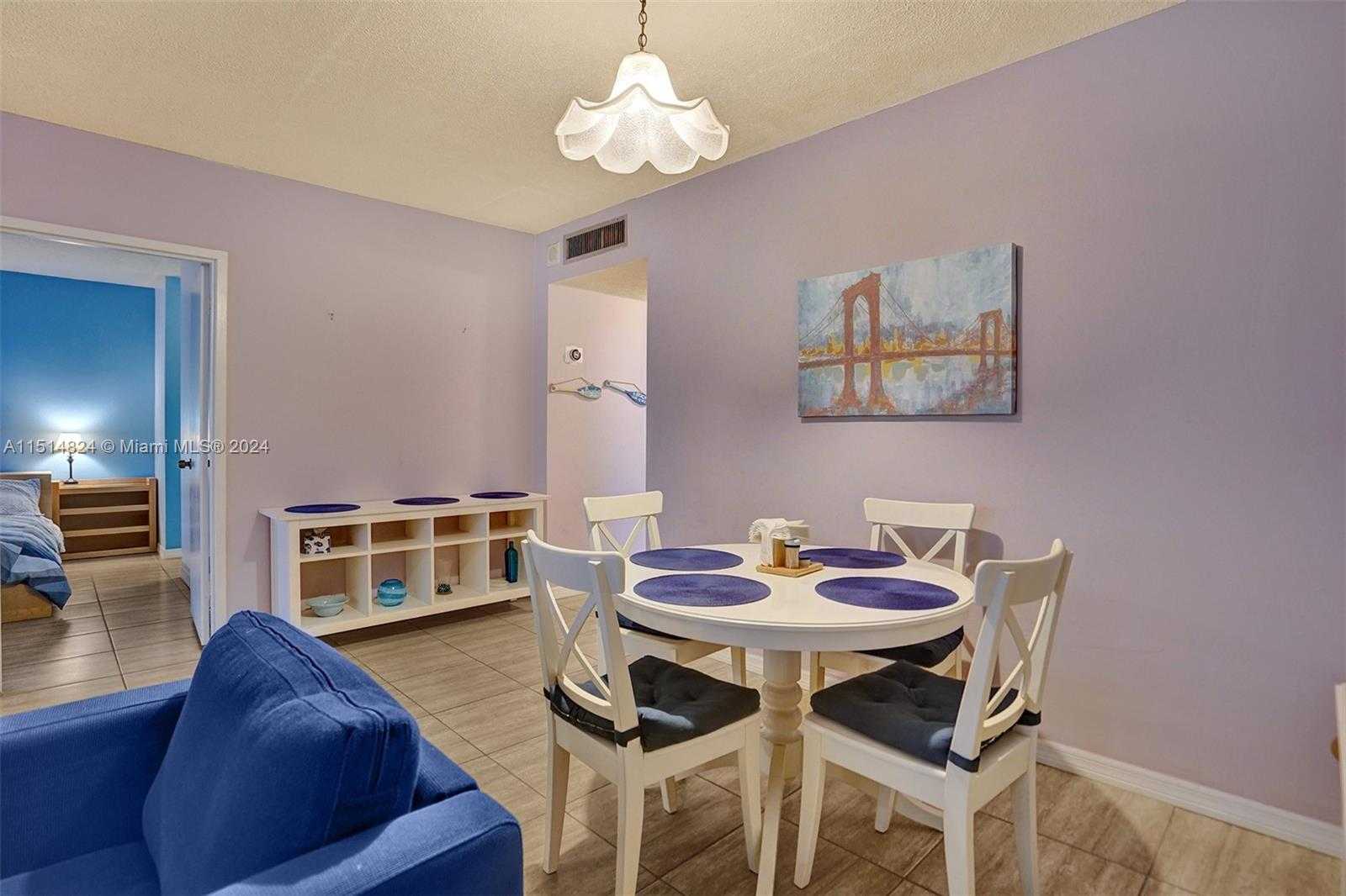 Small Image of 3725 S Ocean Dr, Hollywood, FL 33019, USA Number 21