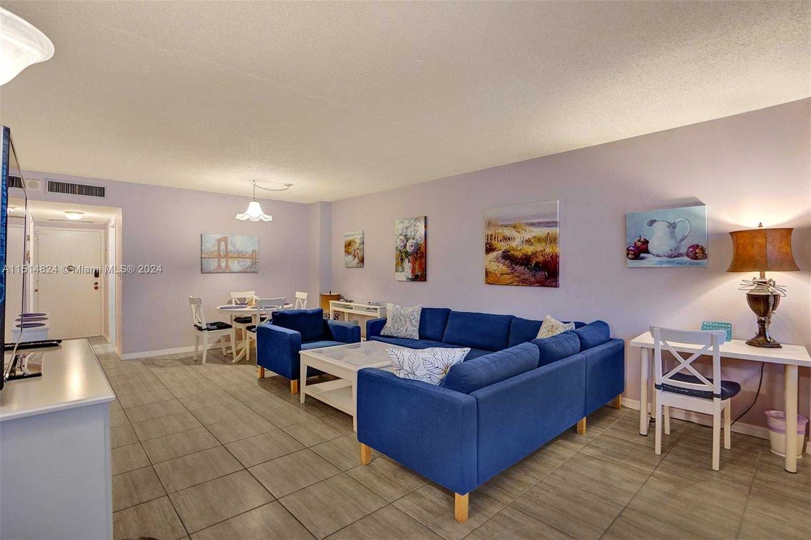 Small Image of 3725 S Ocean Dr, Hollywood, FL 33019, USA Number 25