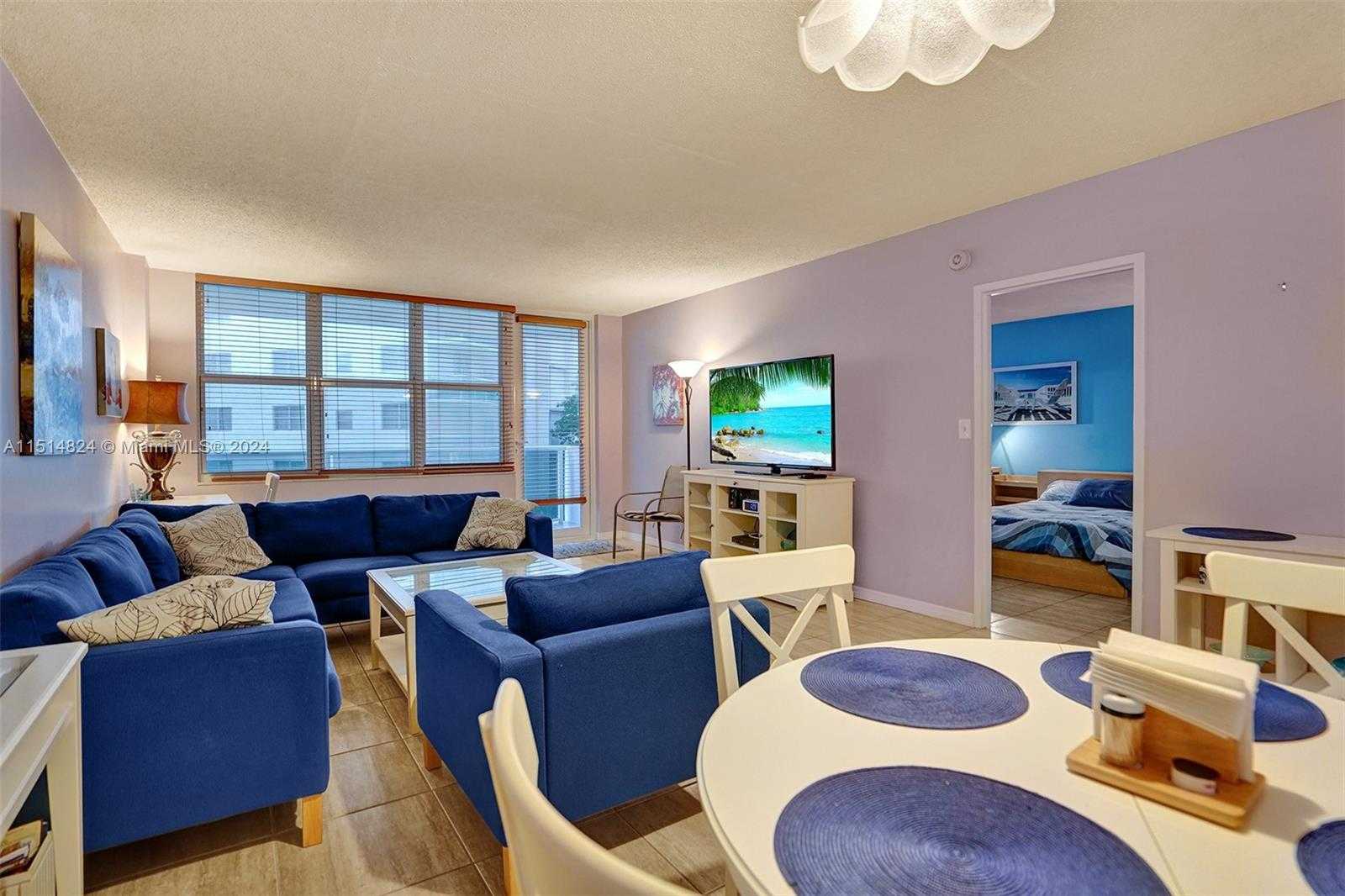 Small Image of 3725 S Ocean Dr, Hollywood, FL 33019, USA Number 3