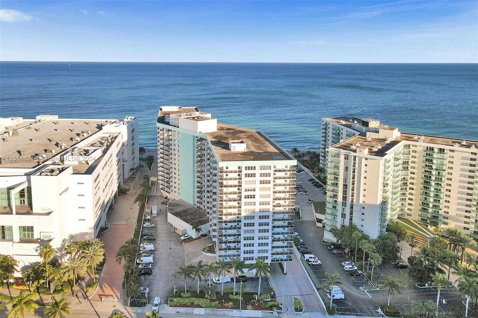 Small Image of 3725 S Ocean Dr, Hollywood, FL 33019, USA Number 35