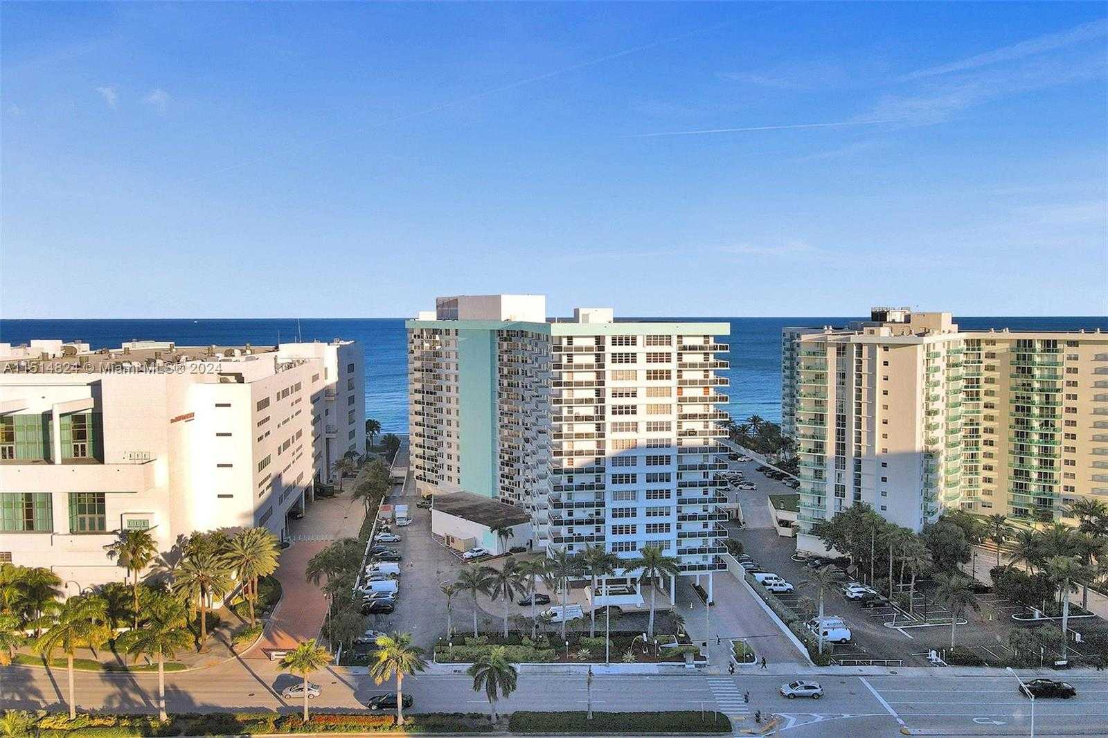 Small Image of 3725 S Ocean Dr, Hollywood, FL 33019, USA Number 36