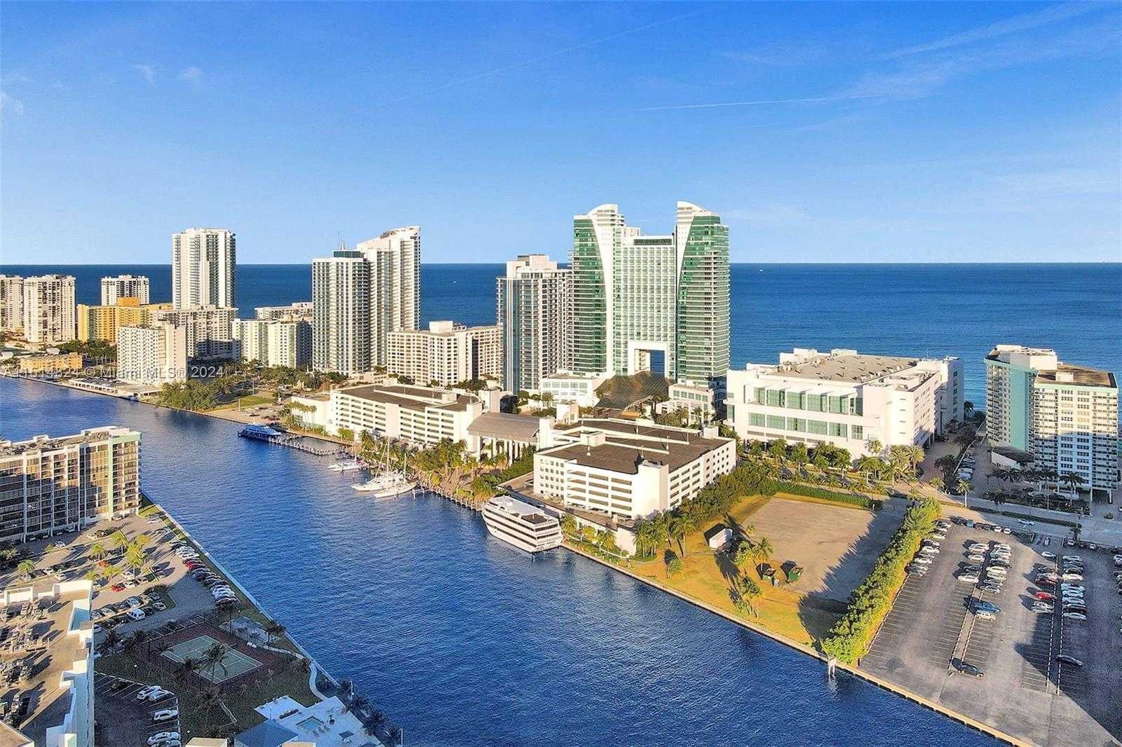 Small Image of 3725 S Ocean Dr, Hollywood, FL 33019, USA Number 38