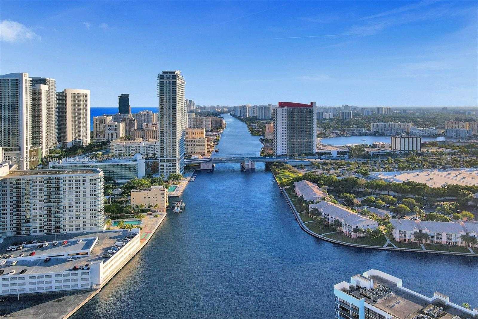 Small Image of 3725 S Ocean Dr, Hollywood, FL 33019, USA Number 39