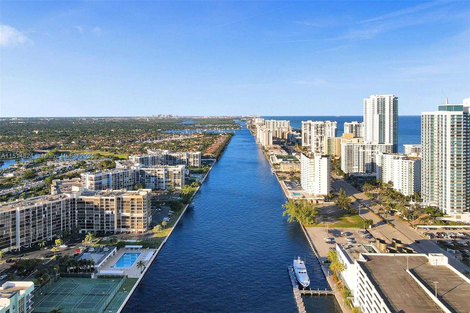 Small Image of 3725 S Ocean Dr, Hollywood, FL 33019, USA Number 40