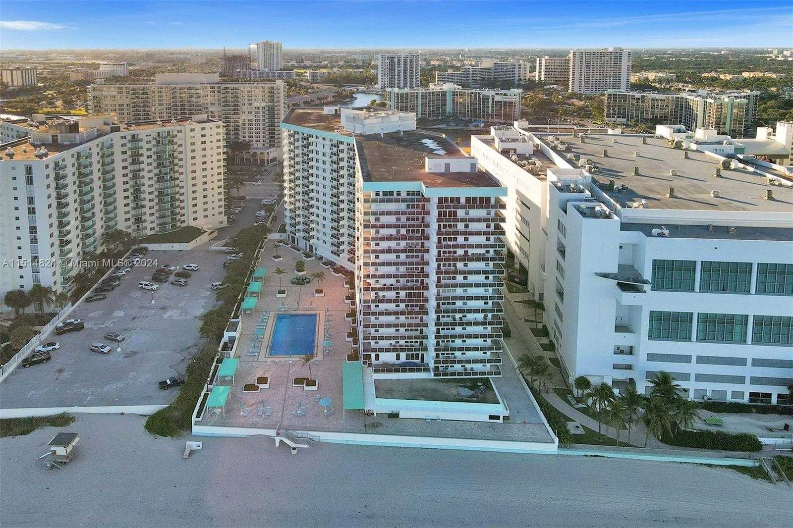 Small Image of 3725 S Ocean Dr, Hollywood, FL 33019, USA Number 42