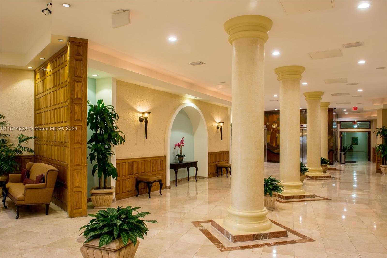 Small Image of 3725 S Ocean Dr, Hollywood, FL 33019, USA Number 49