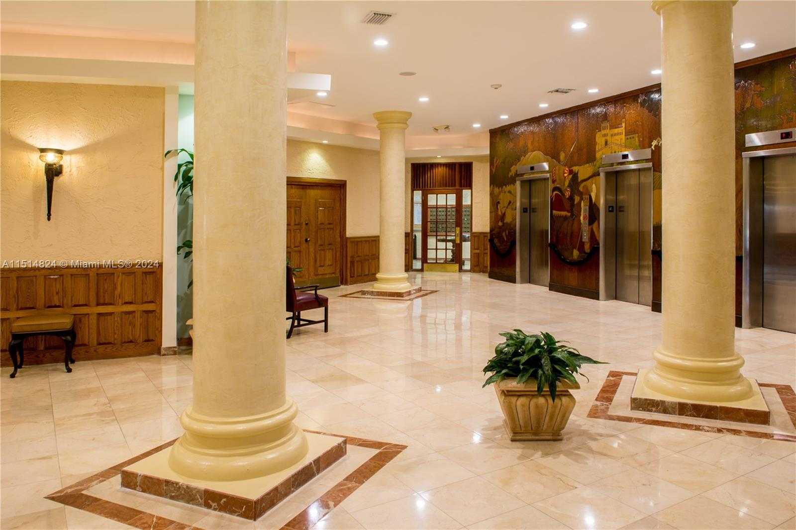 Small Image of 3725 S Ocean Dr, Hollywood, FL 33019, USA Number 50