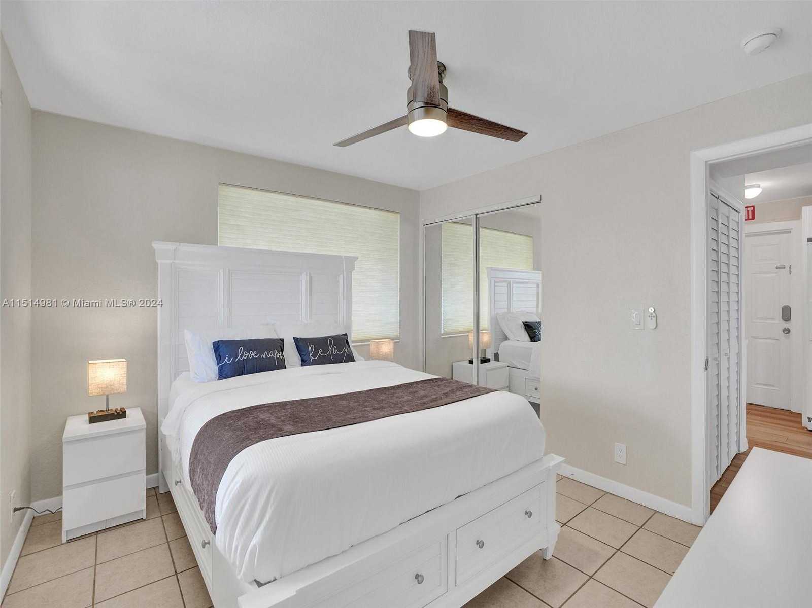 Small Image of 900 NORTH SURF RD #2, Hollywood Number 12