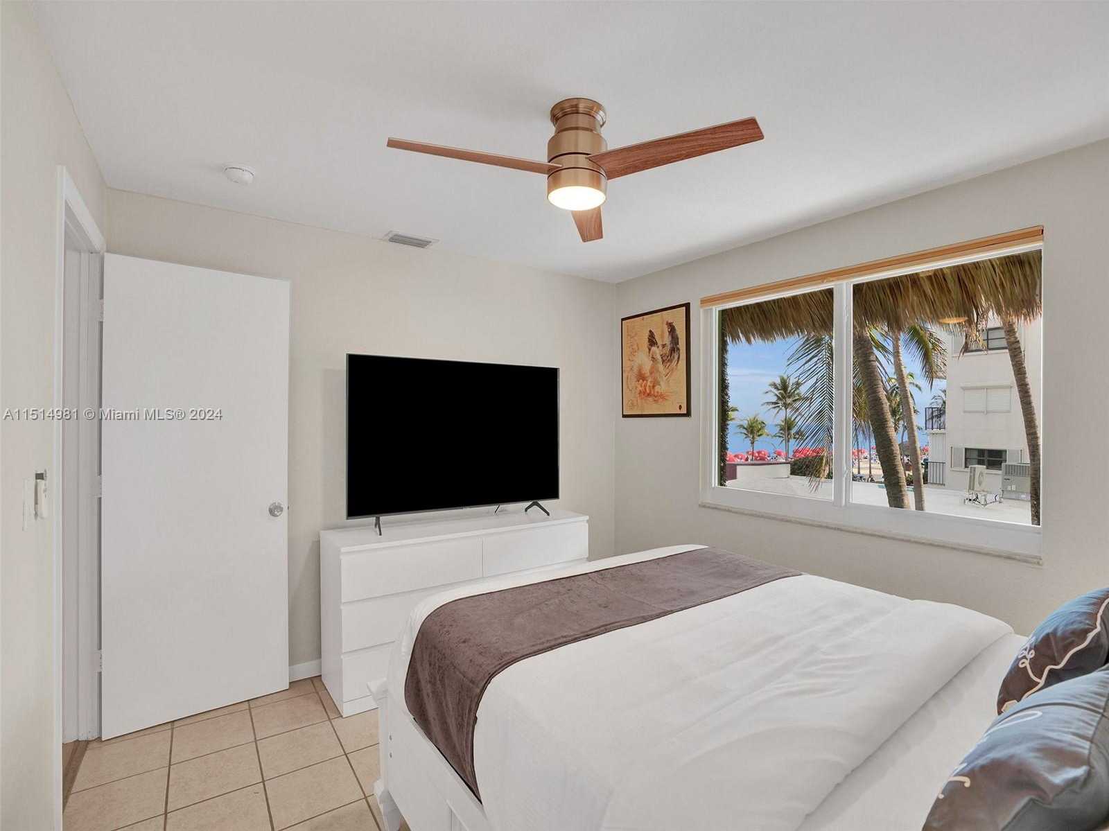 Small Image of 900 NORTH SURF RD #2, Hollywood Number 14
