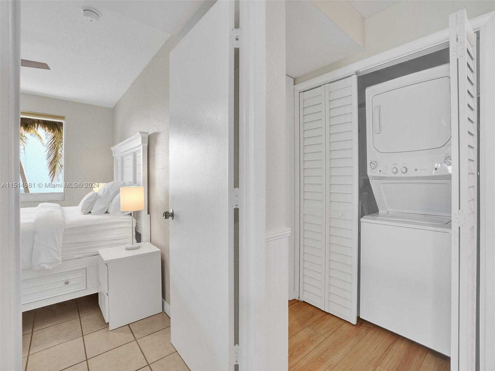 Small Image of 900 NORTH SURF RD #2, Hollywood Number 15
