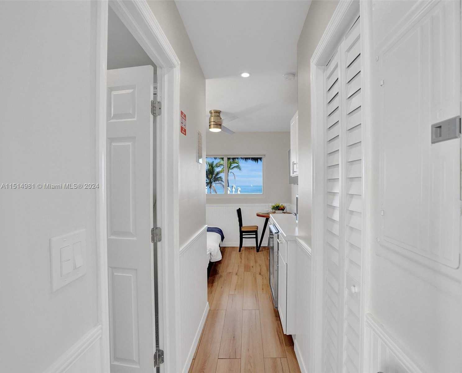 Small Image of 900 NORTH SURF RD #2, Hollywood Number 30