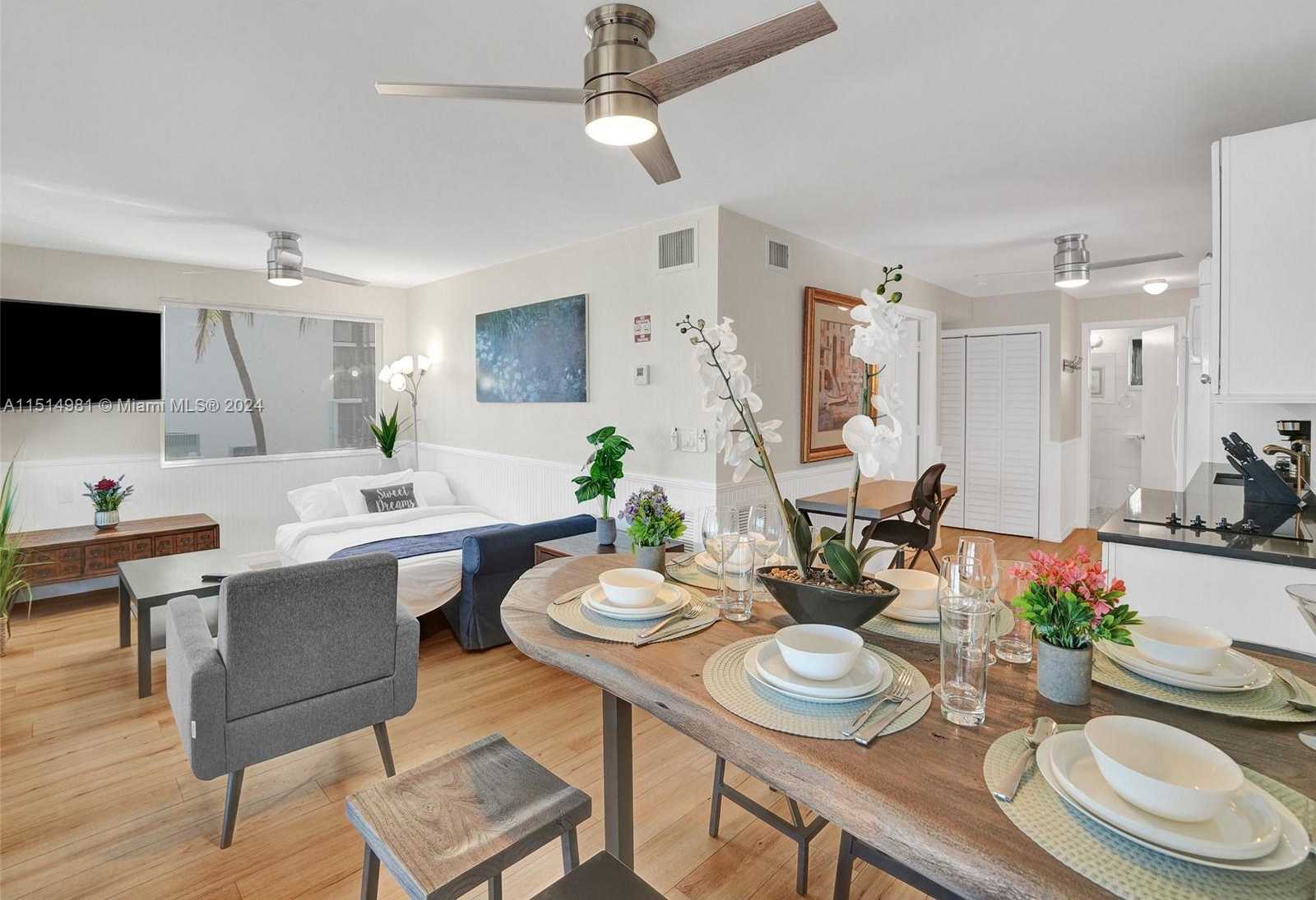 Small Image of 900 NORTH SURF RD #2, Hollywood Number 8