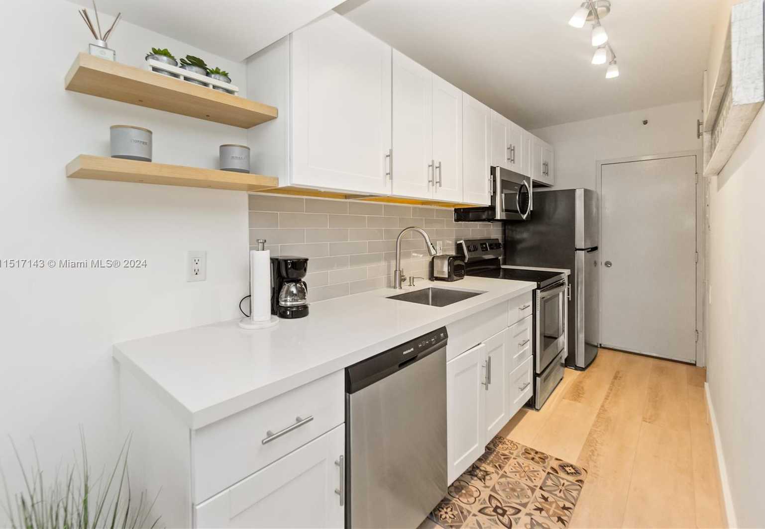 Small Image of 100 LINCOLN RD #312, Miami Beach Number 8