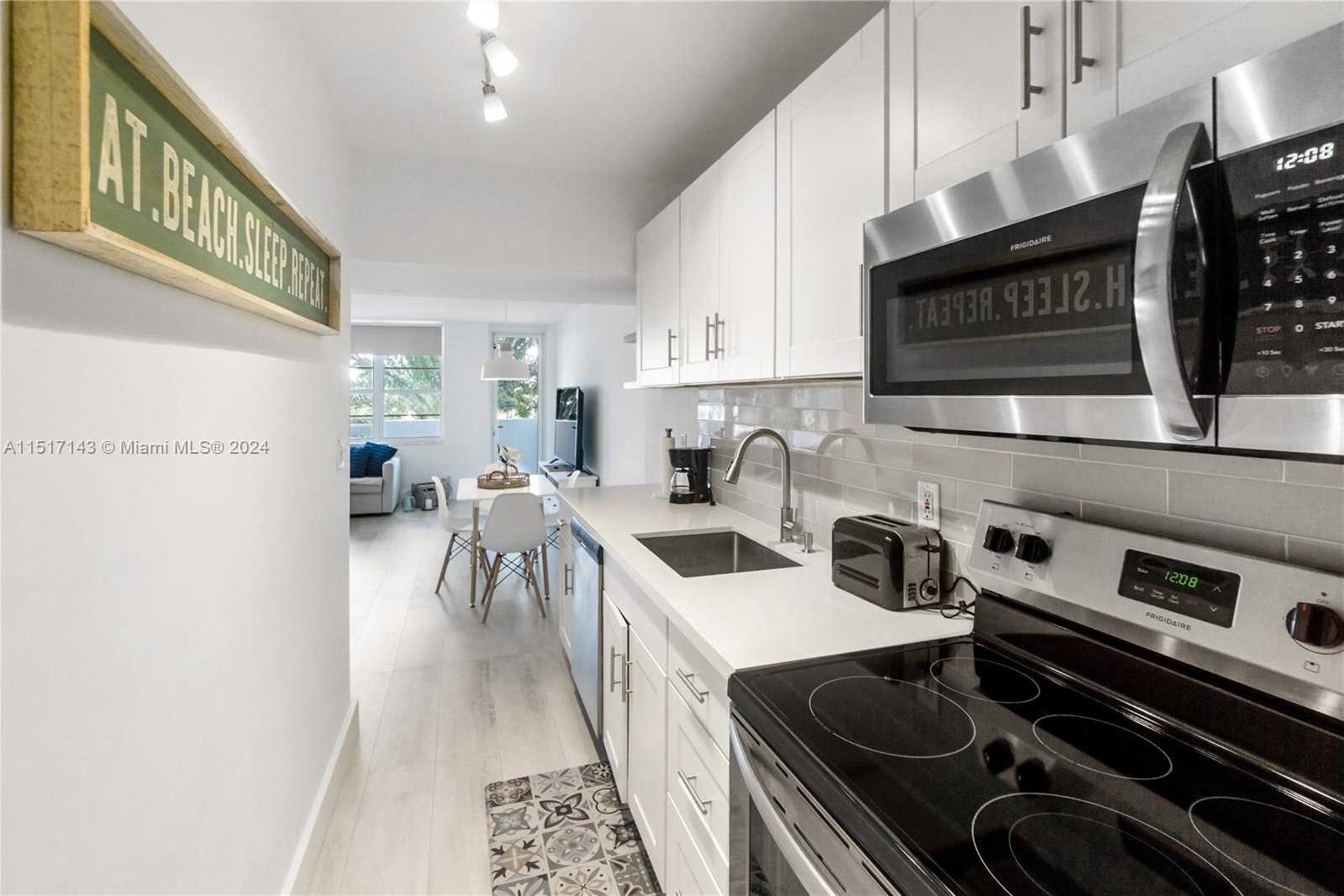 Small Image of 100 LINCOLN RD #312, Miami Beach Number 9