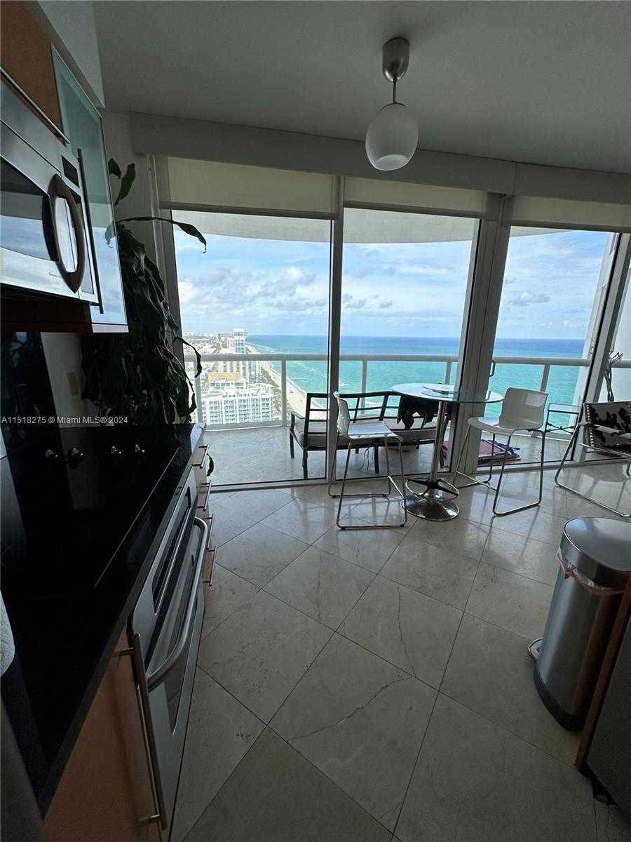 Small Image of 6365 COLLINS AVE #3811, Miami Beach Number 10